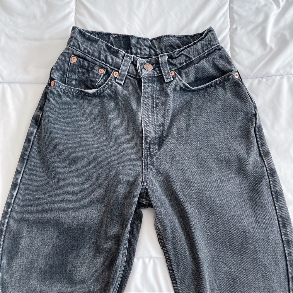 Perfect Black Levi's 512 high waisted mom jeans - Picture 4 of 9
